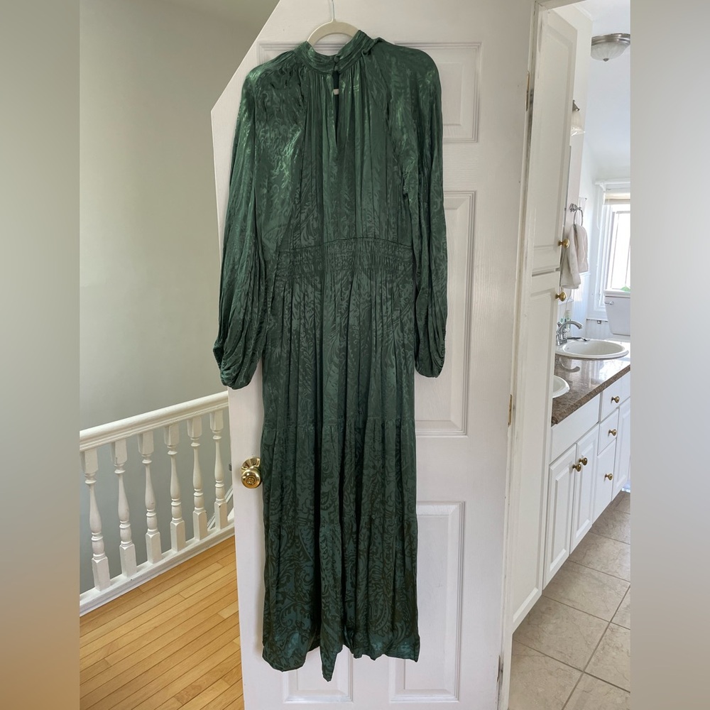 Smocked Waist Forest Green Maxi Dress with Bishop Sleeves - no tag - Picture 4 of 5